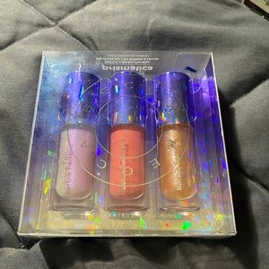 New BECCA + Barbie ferriera Prismatica Lip Gloss